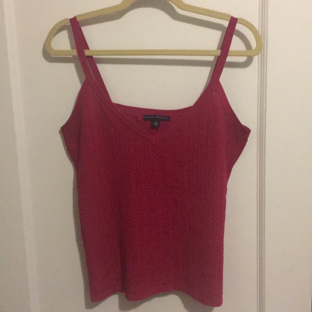 Banana Republic crochet-style pink tank